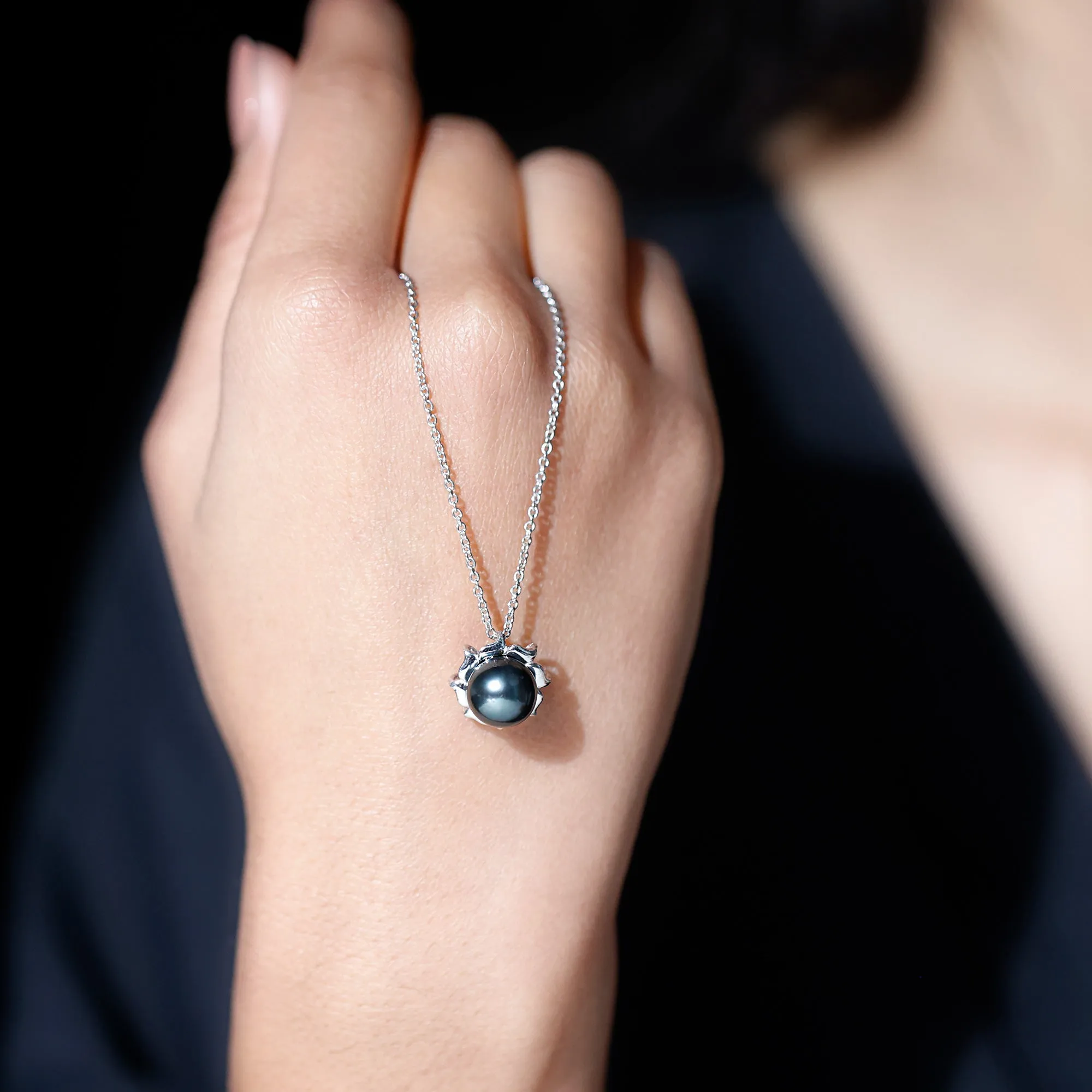 9 MM Black Pearl Solitaire Pendant Necklace with Floral Petals