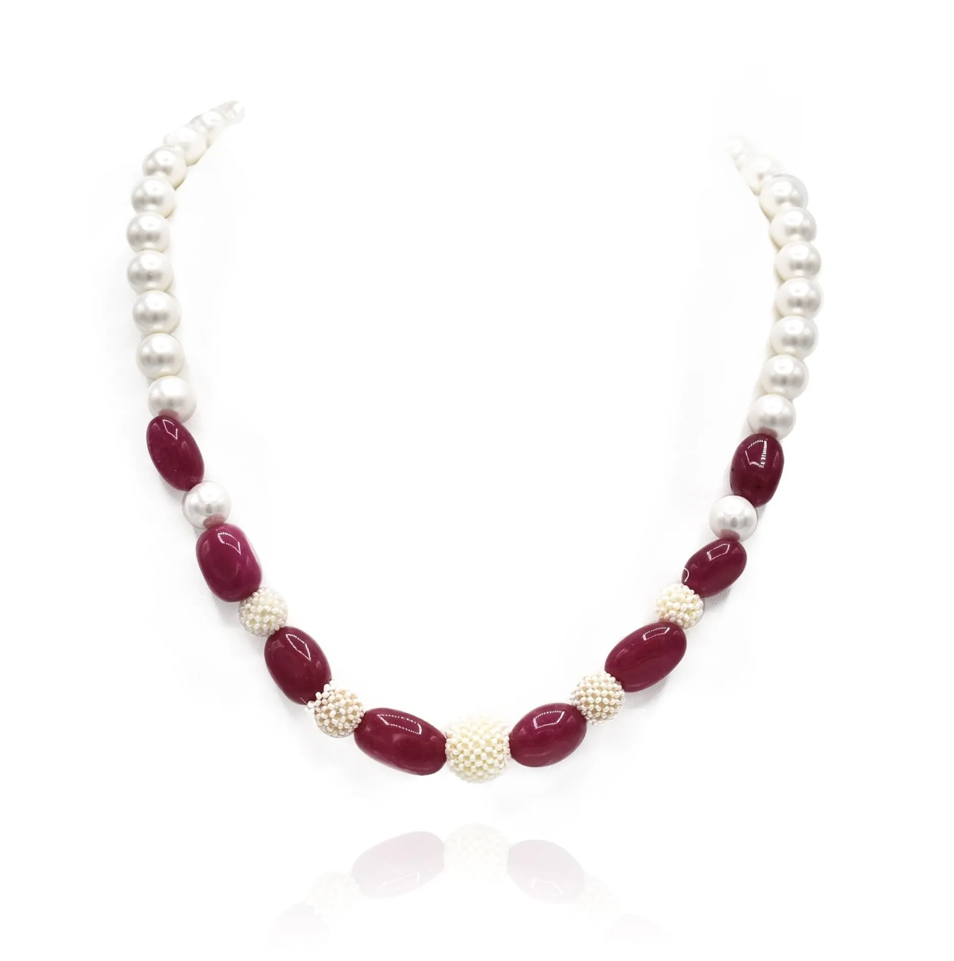 Anna Mesh Pearl Necklace