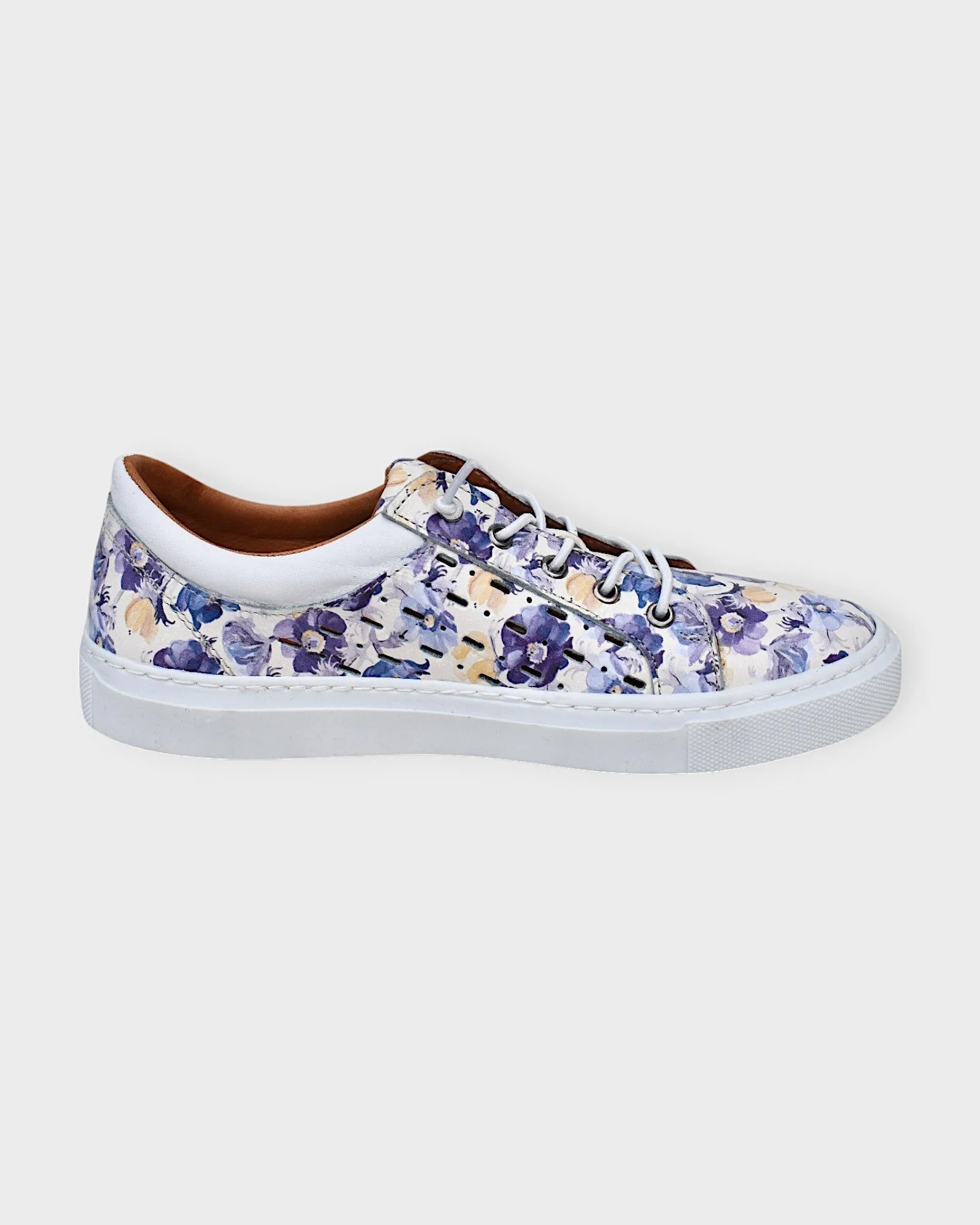 Biza Alpha White Floral 1032106