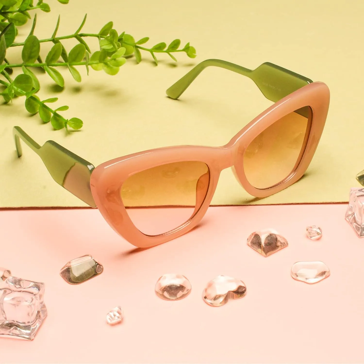 Freckles Mark Trendy Designer Sunglasses Womens Cute Fashion Square Cat Eye Sun Glasses