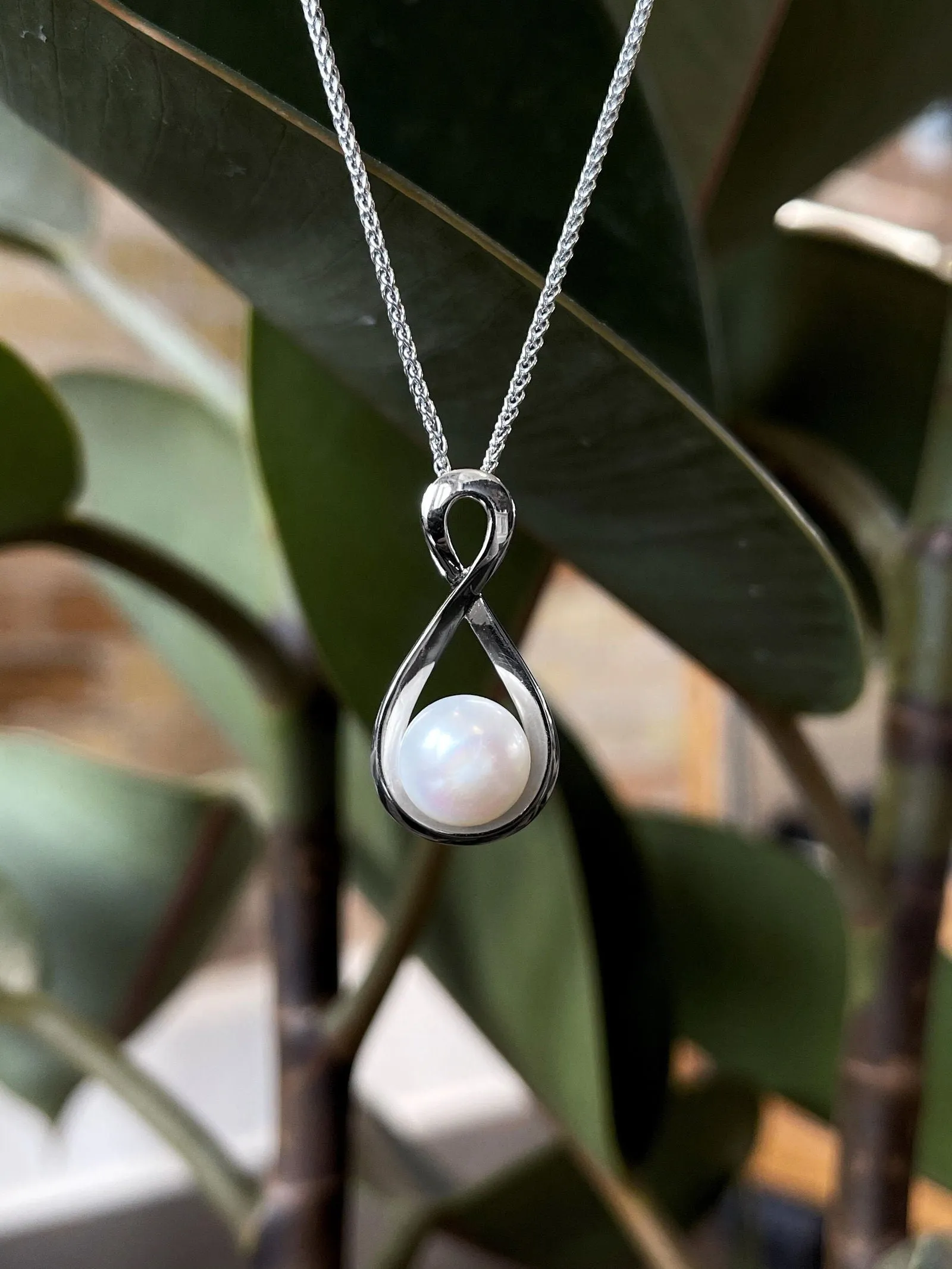 Pearl Infinity Necklace